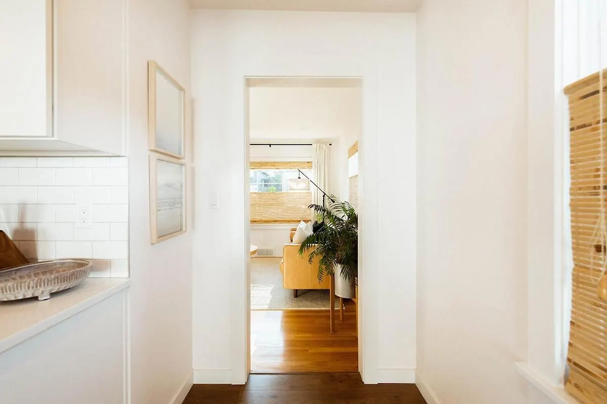 Renovated 3-Br Retreat With Ac, 10 Mins To Downtown Villa Seattle Holiday home
